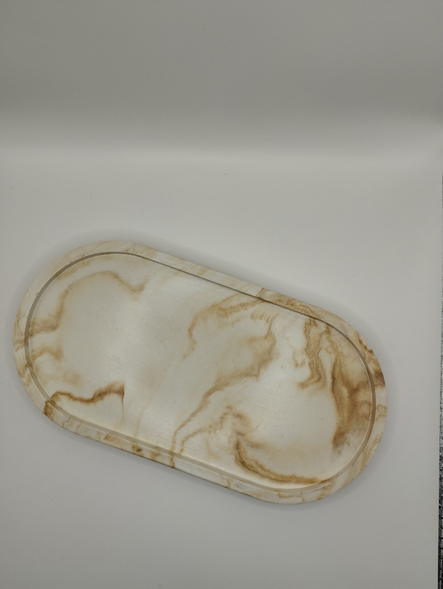 Αρωματικό χώρου με οβάλ δισκάκι πορσελάνης