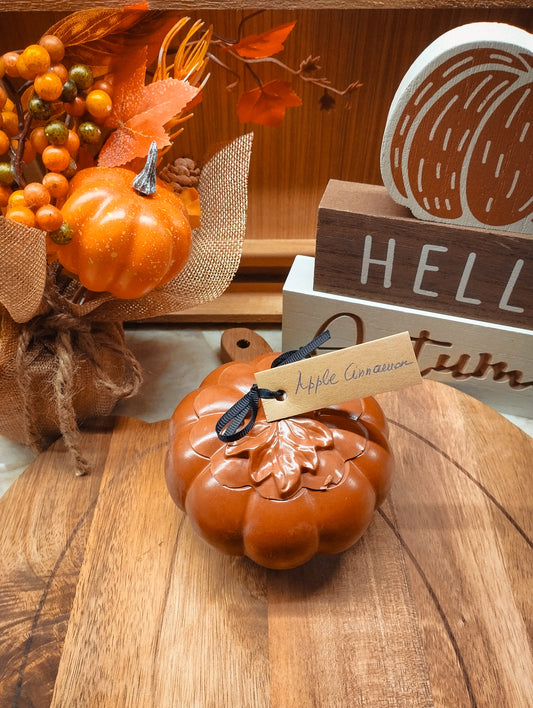 Apple cinnamon κερί σε κολοκύθα