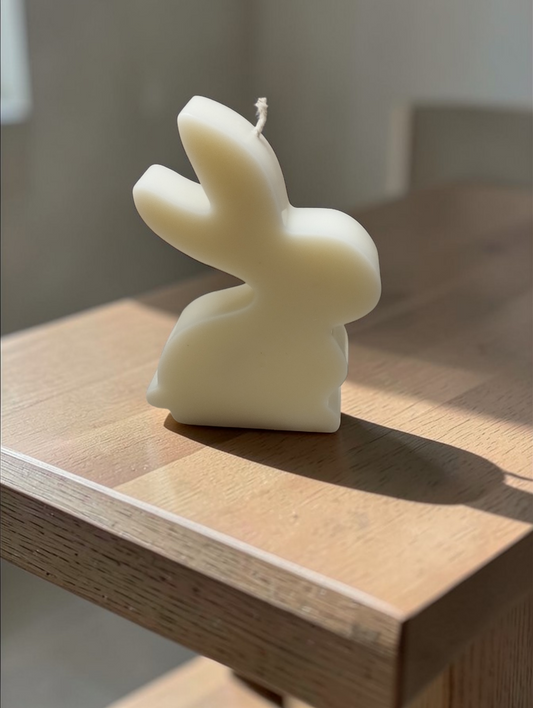 Easter bunny- Τσουρέκι λευκό